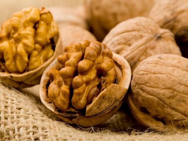 Walnuts are used to treat helminthiases at home.